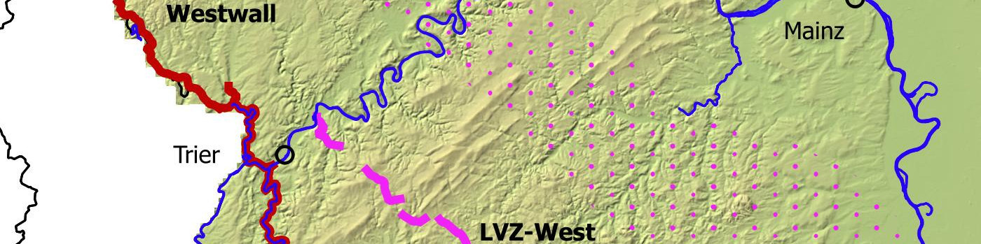 Ein Kartenausschnitt zeigt den Verlauf von Westwallanlagen und der Luftverteidigungszone West im Bereich von Mosel und Nahe.